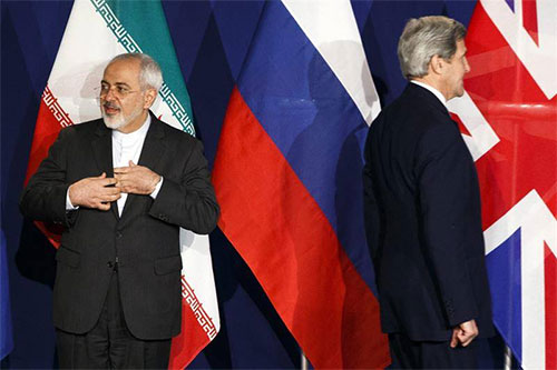 John Kerry y Javad Zarif Trump insinúa a que Kerry actuó como “agente” de Irán